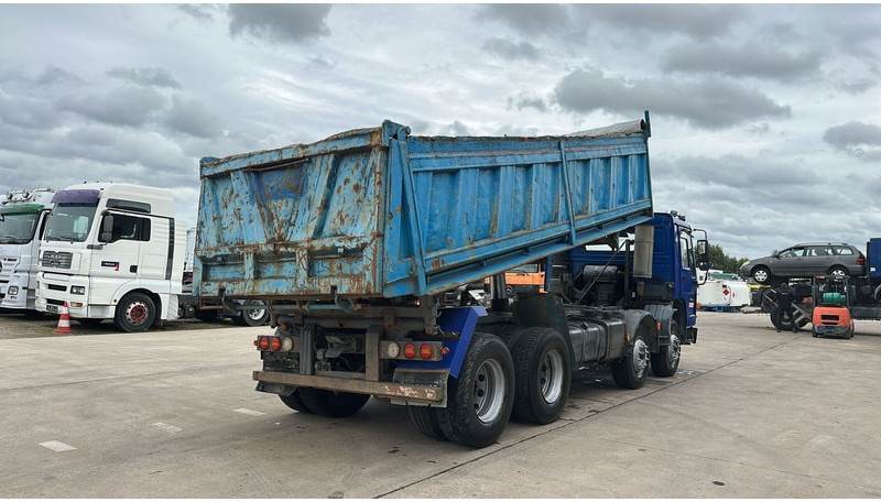 Volvo FL 12.380 (8X4 /STEEL SUSP. / BOITE MANUELLE / MANUAL GEARBOX) - Istovarivač: slika 4 Volvo FL 12.380 (8X4 /STEEL SUSP. / BOITE MANUELLE / MANUAL GEARBOX) - Istovarivač: slika 4