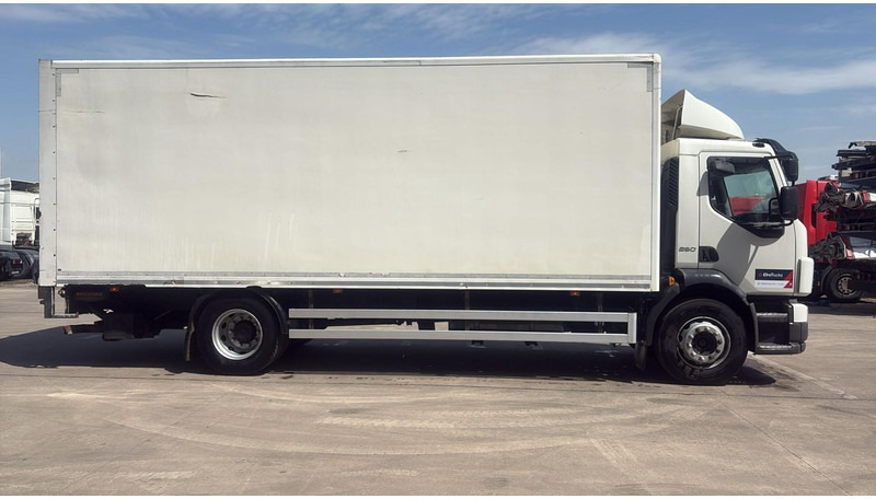Volvo FL 260 (LIFT 2000 KG / PERFECT BELGIAN TRUCK / 18 TON / EURO 5) - Kamion sa zatvorenim sandukom: slika 4 Volvo FL 260 (LIFT 2000 KG / PERFECT BELGIAN TRUCK / 18 TON / EURO 5) - Kamion sa zatvorenim sandukom: slika 4