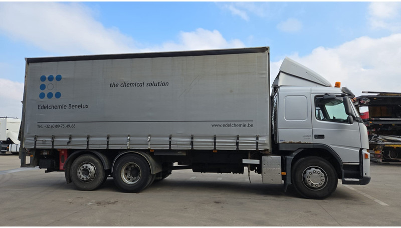 Volvo FM 400 (BELGIAN TRUCK / TECHNICAL TOP CONDITION !! / 6X2 / LIFT / EURO 5) - Kamion sa ceradom: slika 4 Volvo FM 400 (BELGIAN TRUCK / TECHNICAL TOP CONDITION !! / 6X2 / LIFT / EURO 5) - Kamion sa ceradom: slika 4