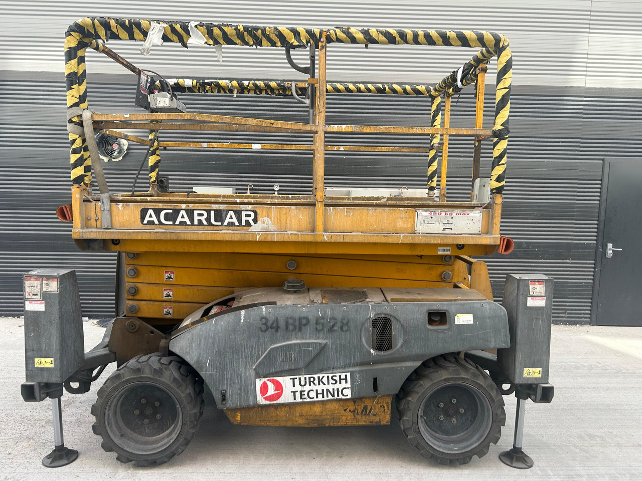 HAULOTTE Compact 12 - Lift u obliku makaza: slika 1 HAULOTTE Compact 12 - Lift u obliku makaza: slika 1