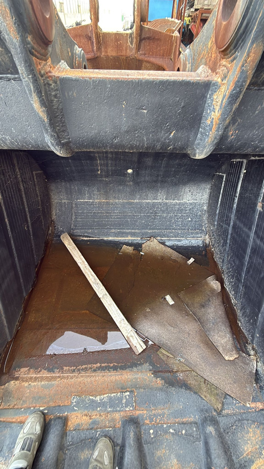 HITACHI ZX520/530 Cheap Second Hand Bucket - Kašika za bager: slika 4 HITACHI ZX520/530 Cheap Second Hand Bucket - Kašika za bager: slika 4