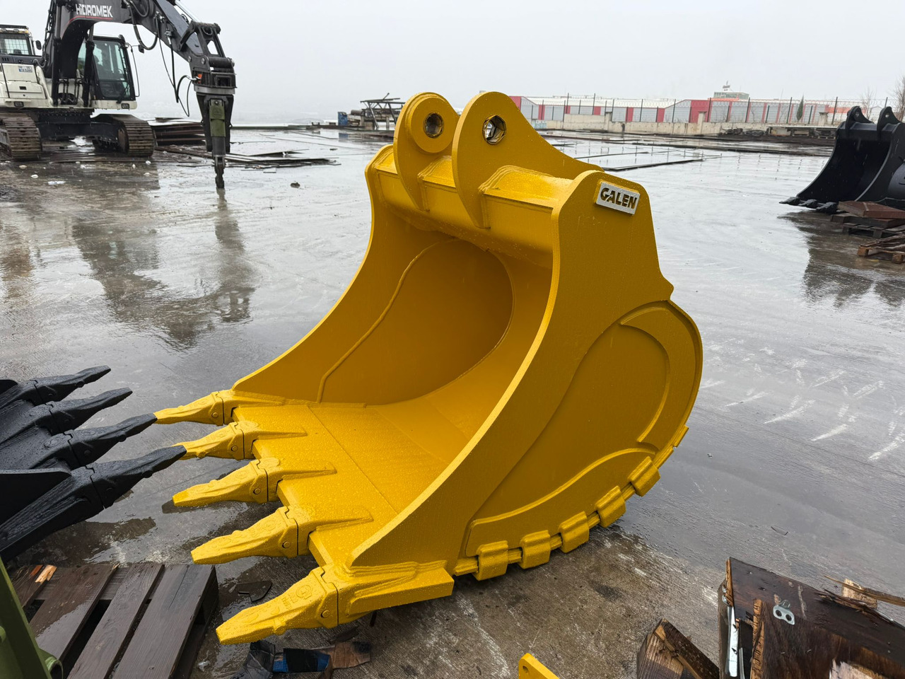 Komatsu PC300 Reinforced General Purpose Bucket - Kašika za bager za Bager guseničar: slika 4 Komatsu PC300 Reinforced General Purpose Bucket - Kašika za bager za Bager guseničar: slika 4