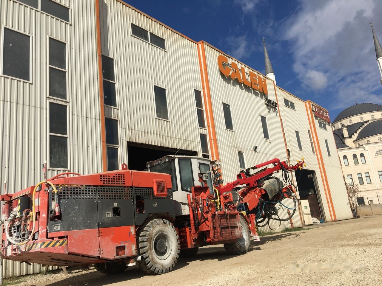 Terex SANDVIK TELESCOPIC BOOM MANUFACTURING tunnel - Platforma za Bager: slika 1 Terex SANDVIK TELESCOPIC BOOM MANUFACTURING tunnel - Platforma za Bager: slika 1