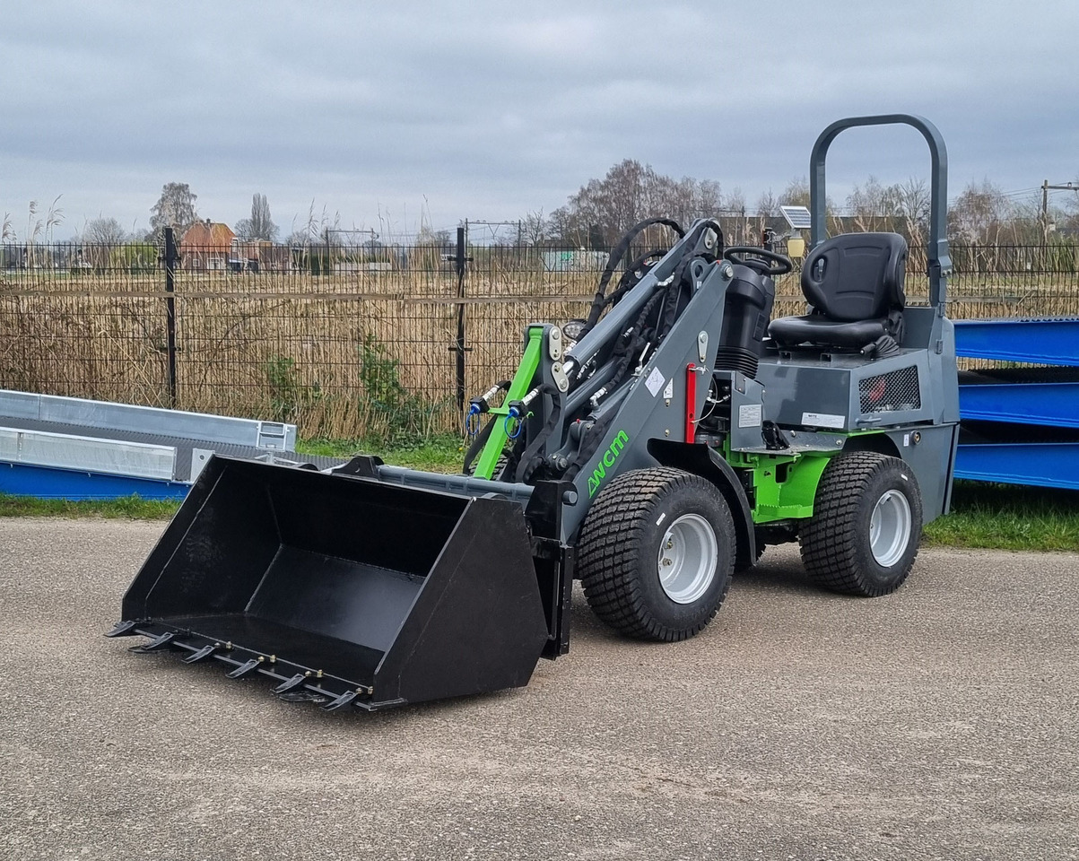 WCM -L1460 shovel met beugel - Utovarivač točkaš: slika 2 WCM -L1460 shovel met beugel - Utovarivač točkaš: slika 2