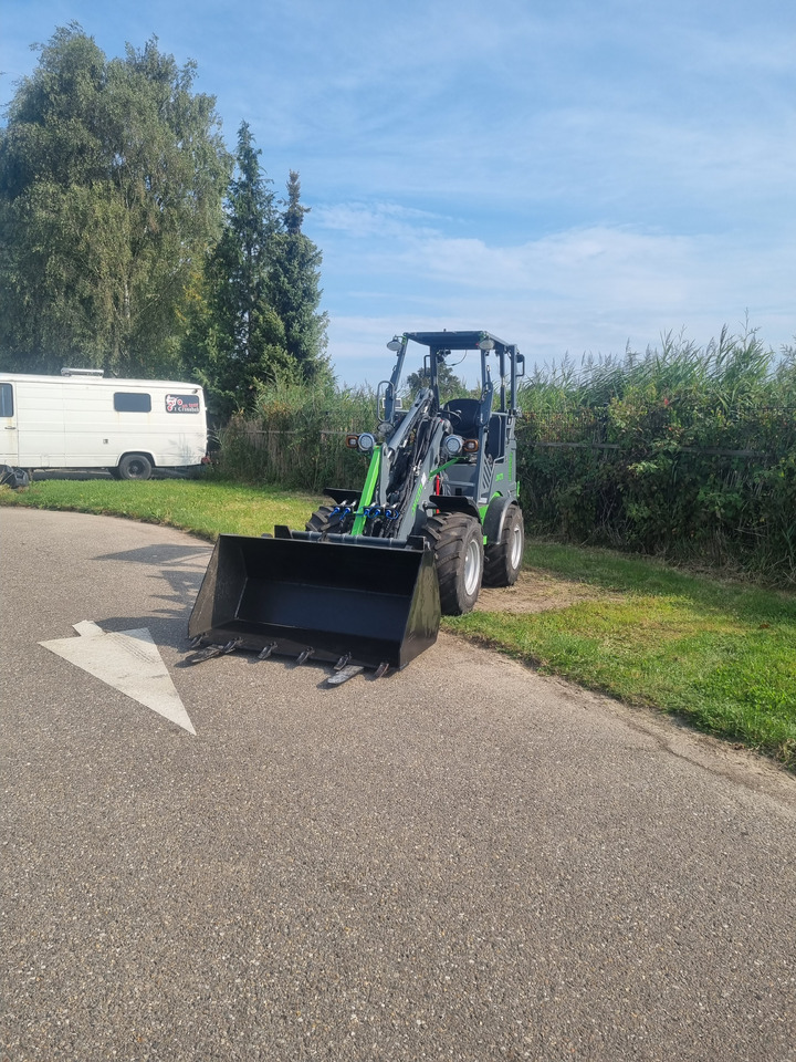 WCM L2312 - Utovarivač točkaš: slika 1 WCM L2312 - Utovarivač točkaš: slika 1
