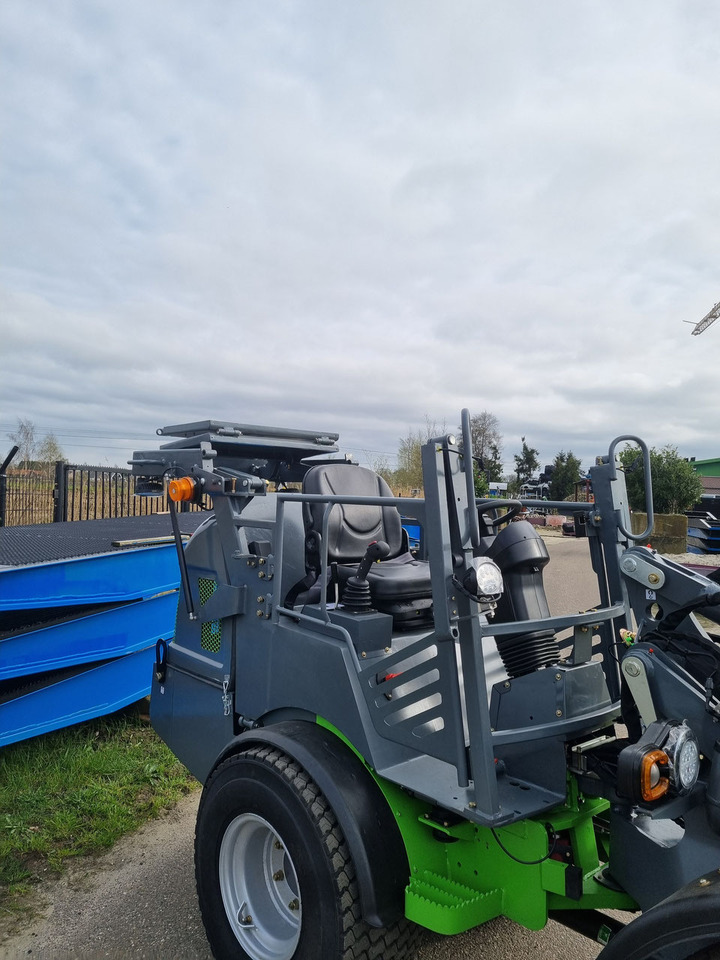 Utovarivač točkaš WCM - L2316: slika 12 Utovarivač točkaš WCM - L2316: slika 12