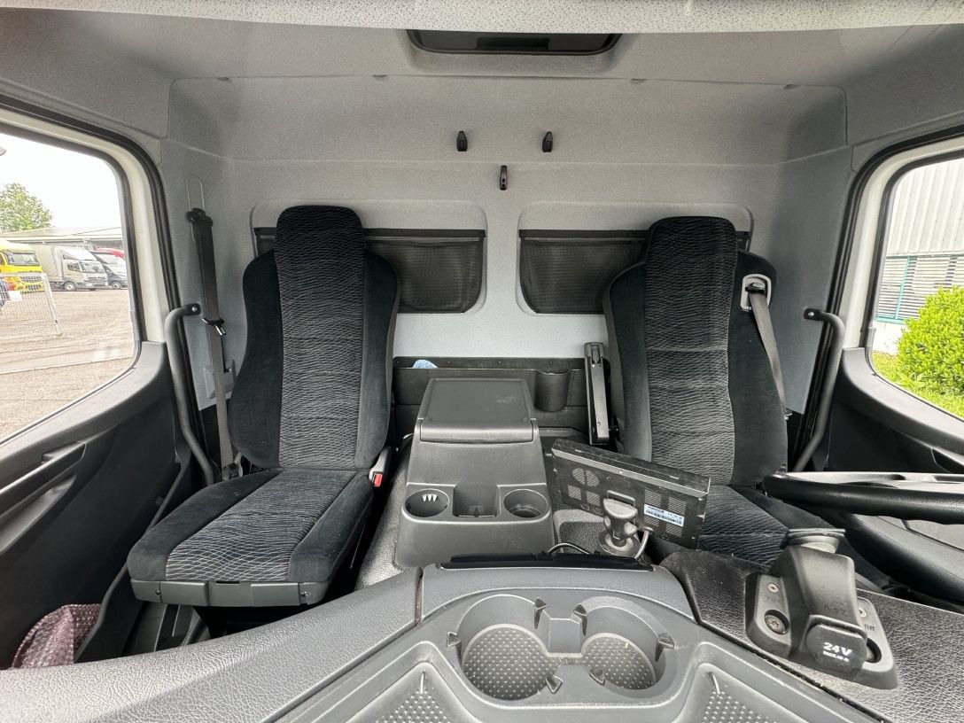 Kamion sa zatvorenim sandukom Mercedes-Benz Atego 1221 L Koffer 6,1m LBW AHK Klima TOP: slika 17