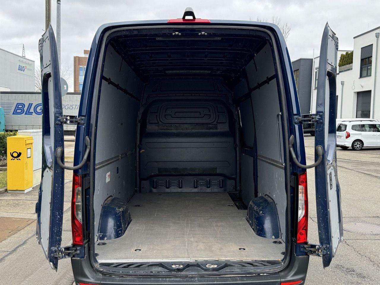 Furgon Mercedes-Benz Sprinter 315 CDI Kasten ML+H 3-Sitze Klima: slika 22 Furgon Mercedes-Benz Sprinter 315 CDI Kasten ML+H 3-Sitze Klima: slika 22