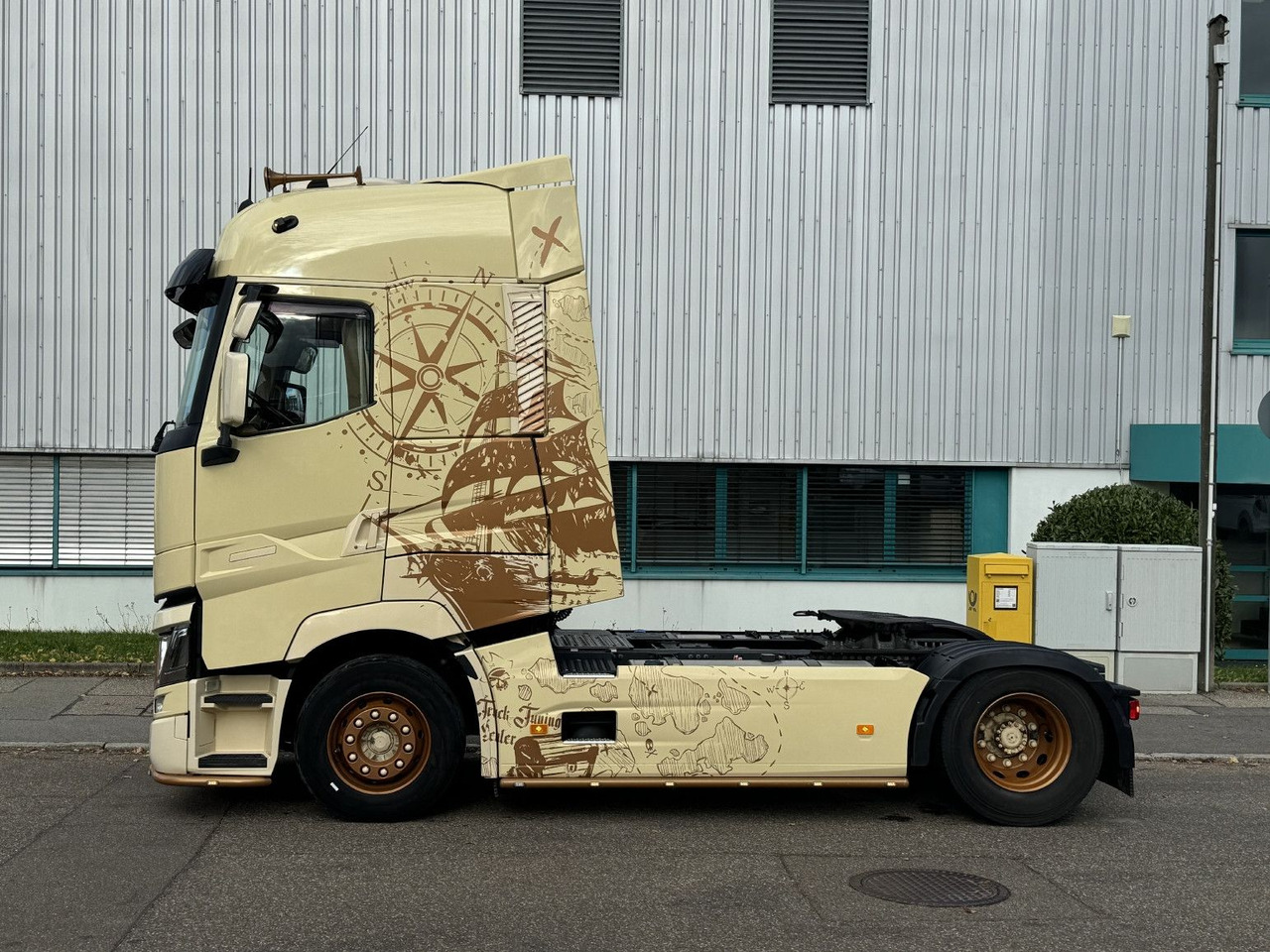 Renault T520 HIGHCAB TTC-Umbau 2-Tanks Retarder Standkli - Tegljač: slika 5 Renault T520 HIGHCAB TTC-Umbau 2-Tanks Retarder Standkli - Tegljač: slika 5