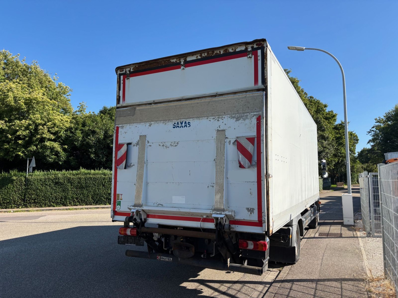 Mercedes-Benz Atego III 1227L, Euro-6, Klima, LBW - Kamion sa zatvorenim sandukom: slika 4 Mercedes-Benz Atego III 1227L, Euro-6, Klima, LBW - Kamion sa zatvorenim sandukom: slika 4