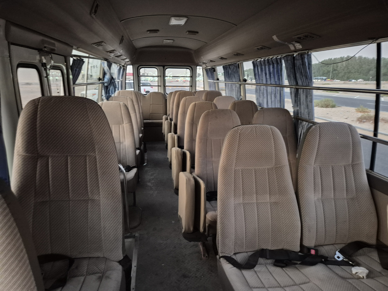 Toyota Coaster ... 30 places - climatisé - Minibus, Putnički kombi: slika 5 Toyota Coaster ... 30 places - climatisé - Minibus, Putnički kombi: slika 5