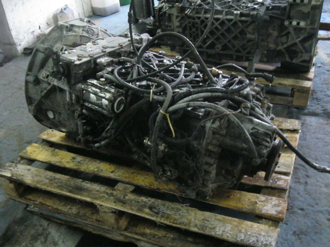 ZF 16S221 DAF XF 95 - Menjač za Kamion: slika 2 ZF 16S221 DAF XF 95 - Menjač za Kamion: slika 2