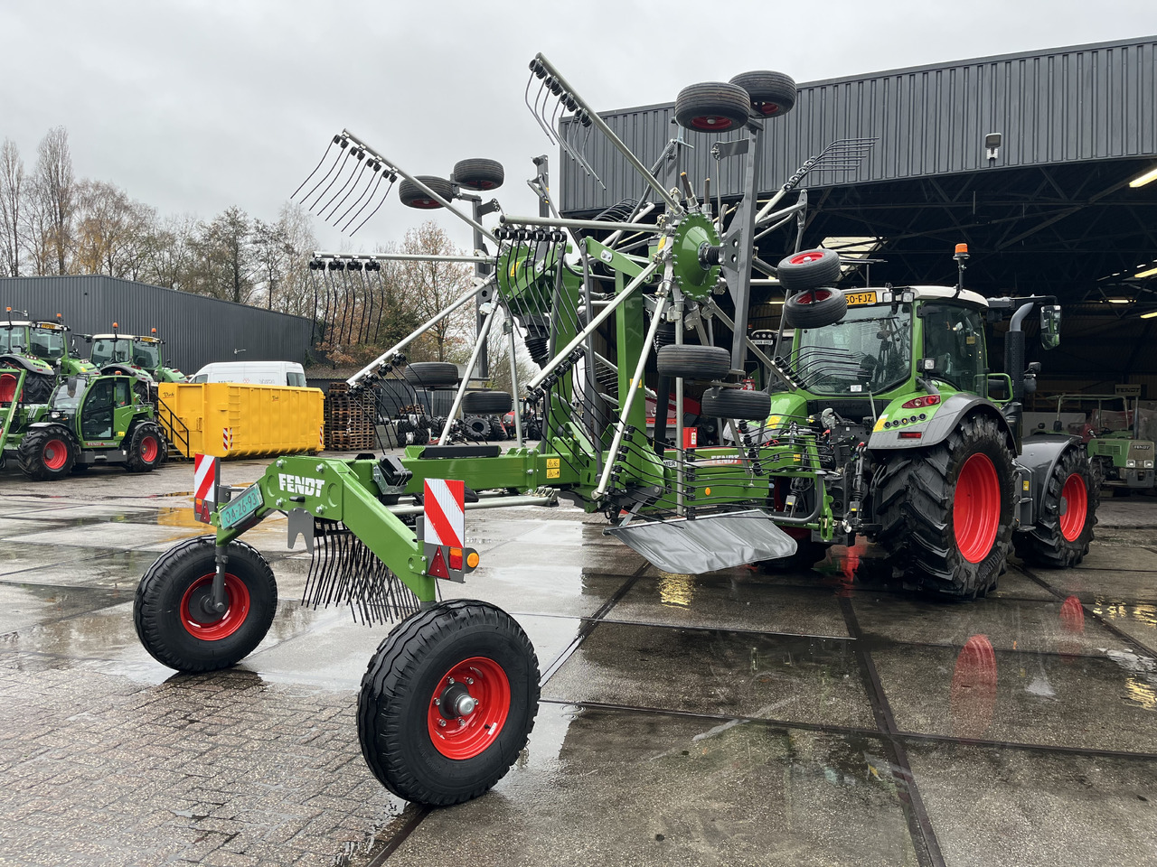 FENDT Former 880 - Prevrtač/ Grabuljač: slika 2 FENDT Former 880 - Prevrtač/ Grabuljač: slika 2