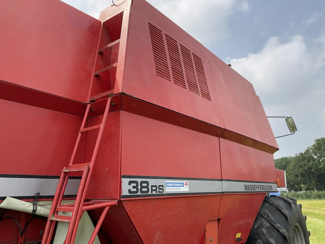 Kombinovani kombajn Massey Ferguson 38RS: slika 7 Kombinovani kombajn Massey Ferguson 38RS: slika 7