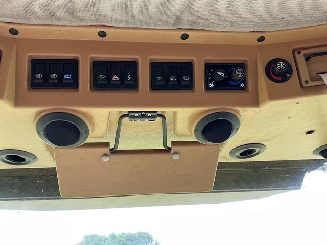 Kombinovani kombajn Massey Ferguson 38RS: slika 27 Kombinovani kombajn Massey Ferguson 38RS: slika 27