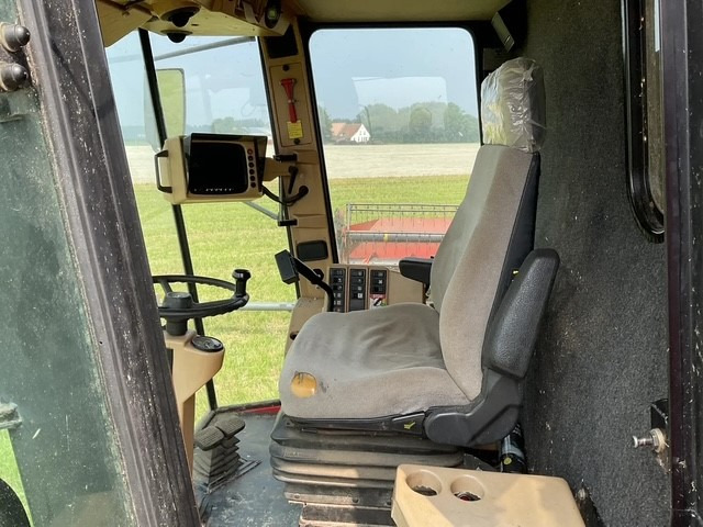 Kombinovani kombajn Massey Ferguson 38RS: slika 24 Kombinovani kombajn Massey Ferguson 38RS: slika 24