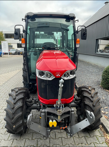 Massey Ferguson e1700 HC - Traktor: slika 5 Massey Ferguson e1700 HC - Traktor: slika 5