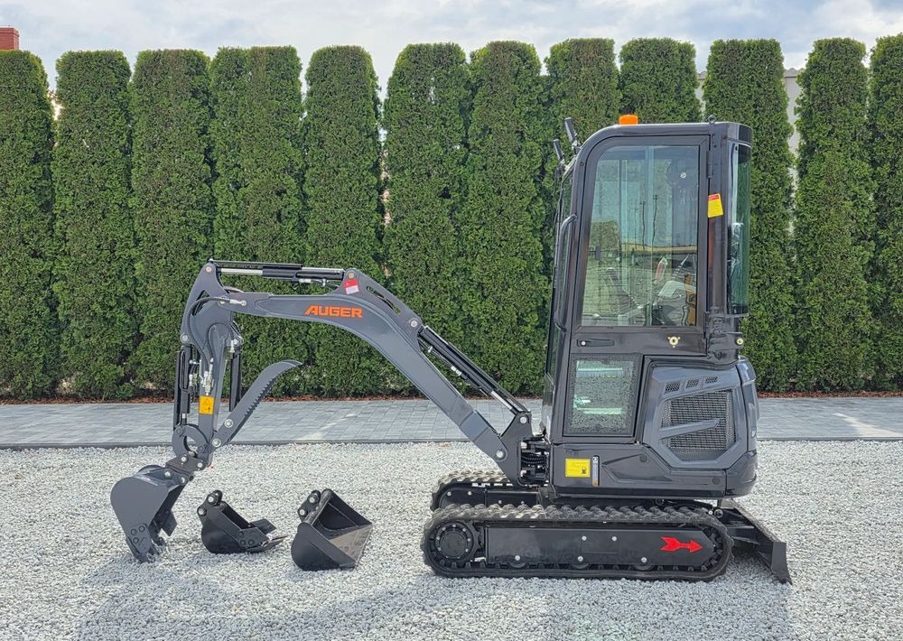 Kubota AUGER NM 18, SILNIK KUBOTA, 3 ŁYŻKI, MINIKOPARKA - Mini bager: slika 5 Kubota AUGER NM 18, SILNIK KUBOTA, 3 ŁYŻKI, MINIKOPARKA - Mini bager: slika 5