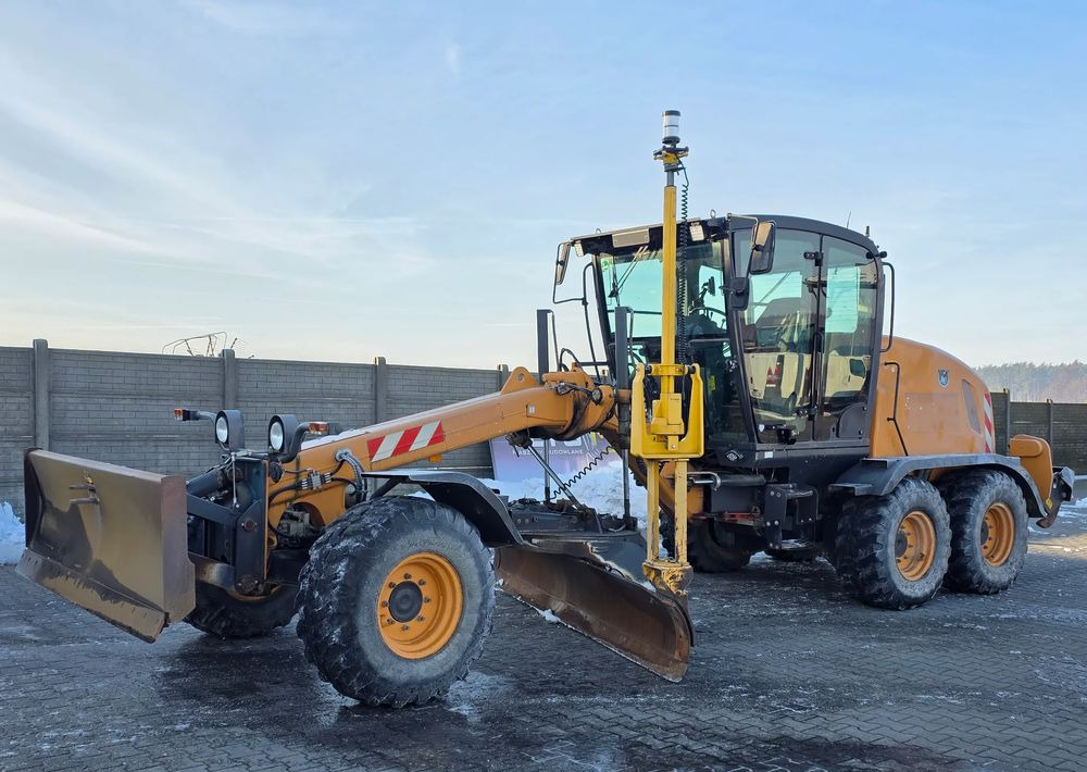 New Holland 836C AWD, 6X6, 2016 ROK, SYSTEM NIWELACJI TRIMBLE 3D - Valjak: slika 1 New Holland 836C AWD, 6X6, 2016 ROK, SYSTEM NIWELACJI TRIMBLE 3D - Valjak: slika 1