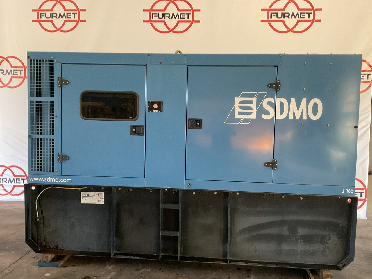 John Deere 6068, SDMO, 165KVA generatorset. Like brand new. And with hudge diesel tank! - Set generatora: slika 1 John Deere 6068, SDMO, 165KVA generatorset. Like brand new. And with hudge diesel tank! - Set generatora: slika 1