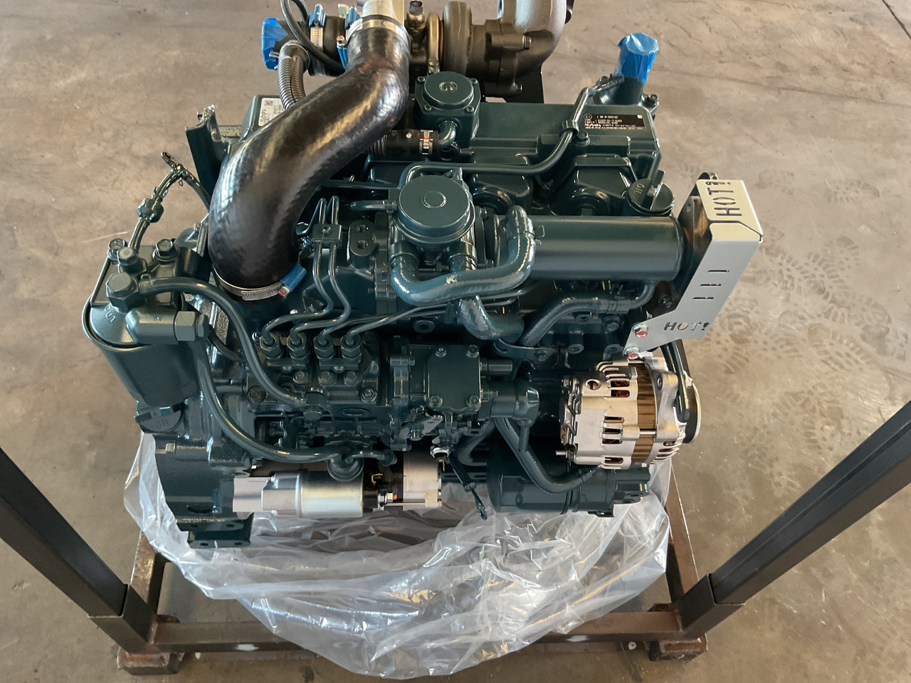 Kubota 3307 DI-T, brand new and complete - Motor: slika 5 Kubota 3307 DI-T, brand new and complete - Motor: slika 5
