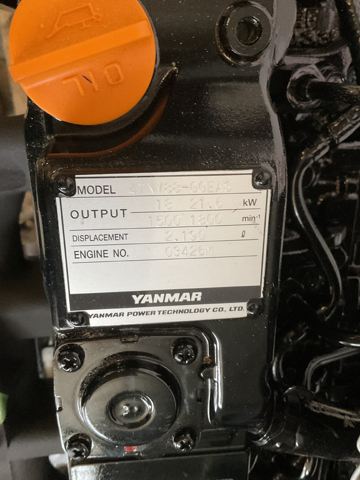 Yanmar 4TNV88 - Motor: slika 4 Yanmar 4TNV88 - Motor: slika 4