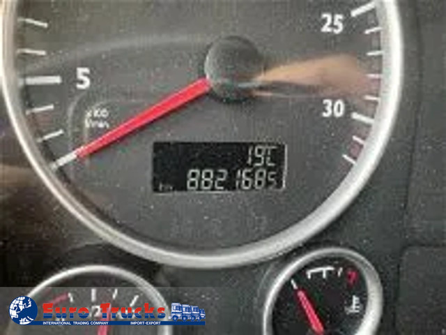 MAN TGS 26.360 - Kamion sa golom šasijom i zatvorenom kabinom: slika 5 MAN TGS 26.360 - Kamion sa golom šasijom i zatvorenom kabinom: slika 5