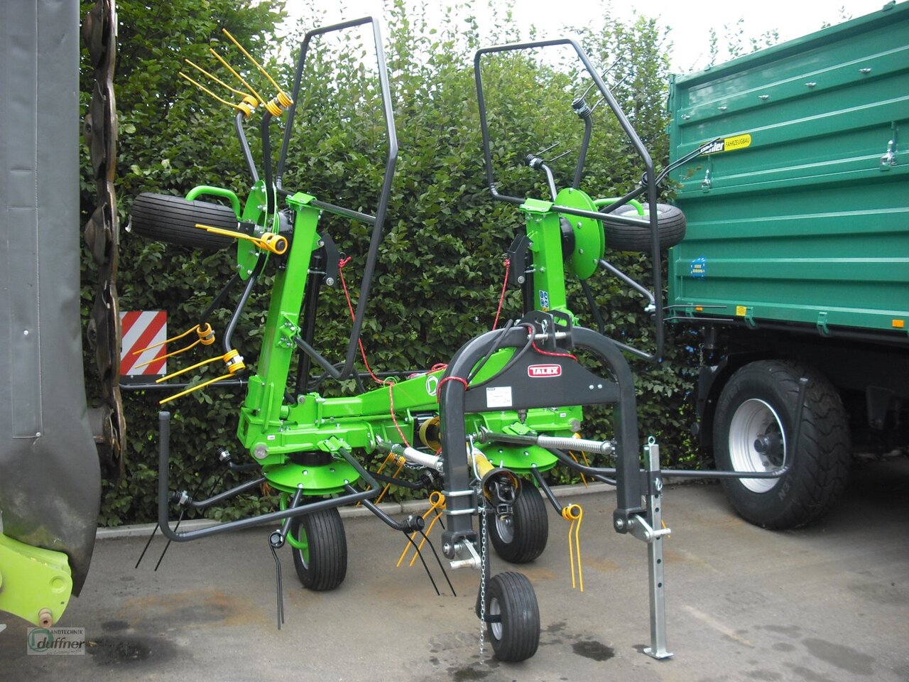 Talex Tornado 550 - Prevrtač/ Grabuljač: slika 1 Talex Tornado 550 - Prevrtač/ Grabuljač: slika 1