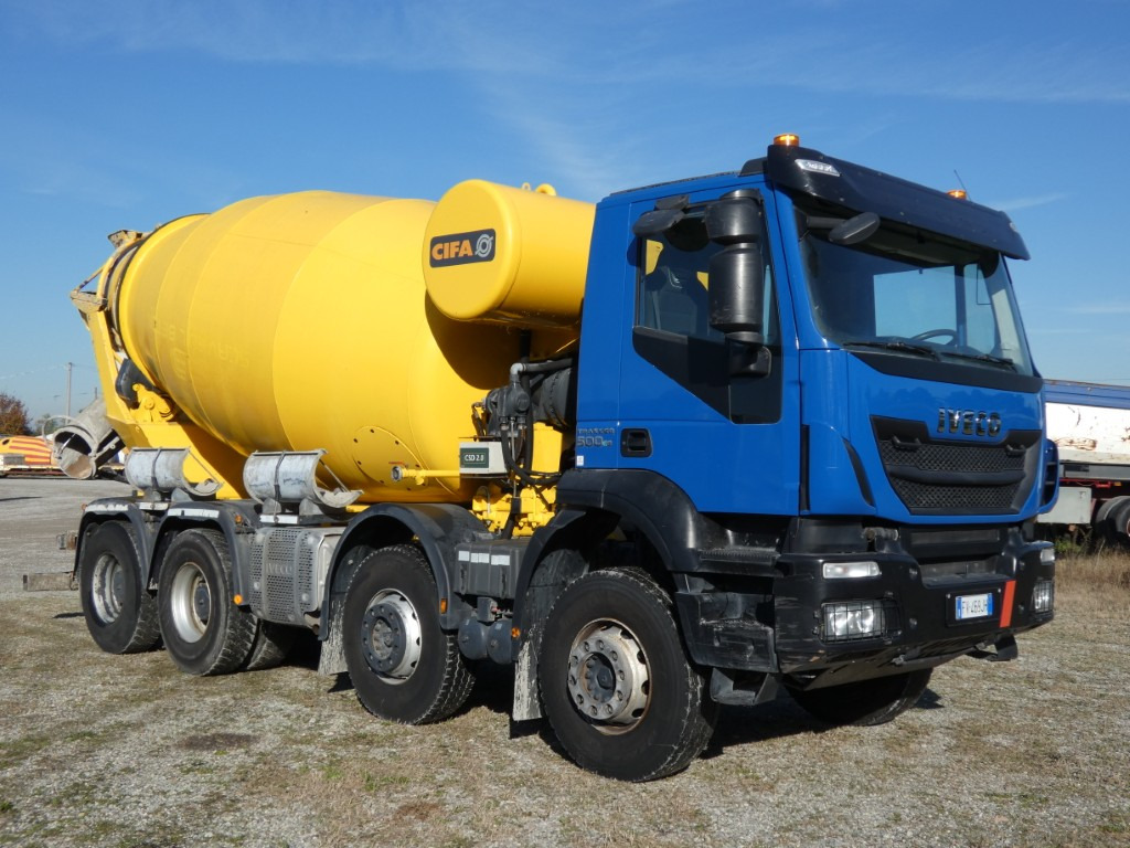 IVECO TRAKKER 500 CIFA RY1300 - Mikser za beton: slika 3 IVECO TRAKKER 500 CIFA RY1300 - Mikser za beton: slika 3
