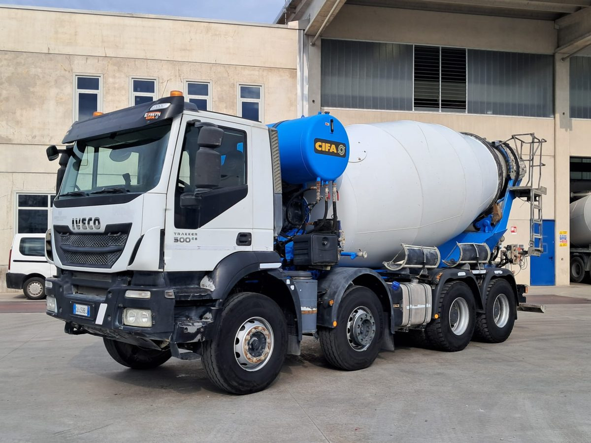 IVECO TRAKKER 500 CIFA RY1300 - Mikser za beton: slika 1 IVECO TRAKKER 500 CIFA RY1300 - Mikser za beton: slika 1