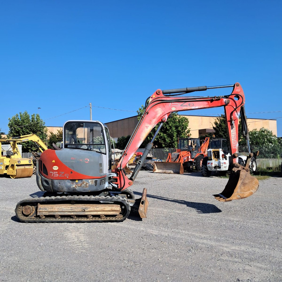 NEUSON 75Z3 RD - Mini bager: slika 4 NEUSON 75Z3 RD - Mini bager: slika 4