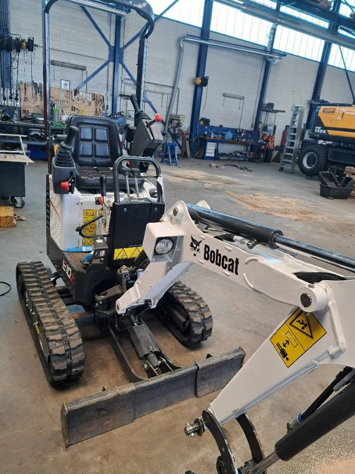 Bobcat E10Z - Mini bager: slika 1 Bobcat E10Z - Mini bager: slika 1