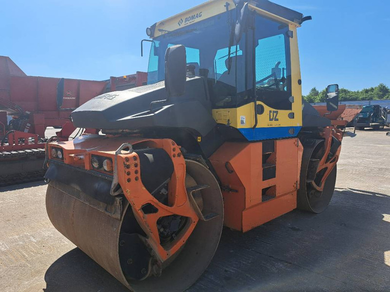 Bomag BW174 AP-4 AM - Valjak: slika 1 Bomag BW174 AP-4 AM - Valjak: slika 1
