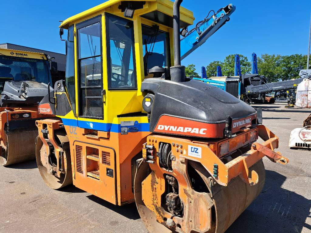 Dynapac CG233HF - Valjak za puteve: slika 2 Dynapac CG233HF - Valjak za puteve: slika 2