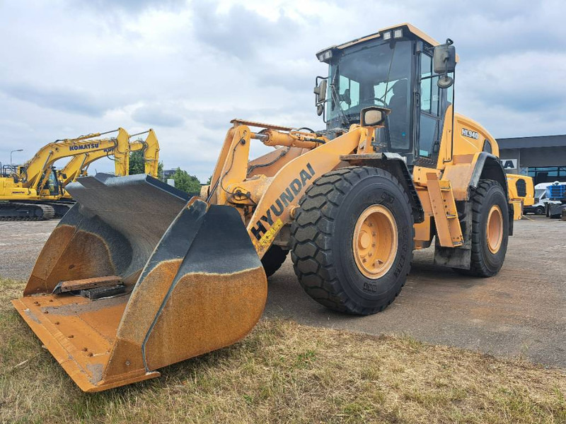 Hyundai HL940 - Utovarivač točkaš: slika 1 Hyundai HL940 - Utovarivač točkaš: slika 1