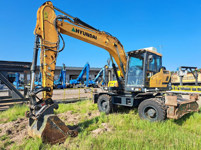 Hyundai HW140 - Bager točkaš: slika 1 Hyundai HW140 - Bager točkaš: slika 1