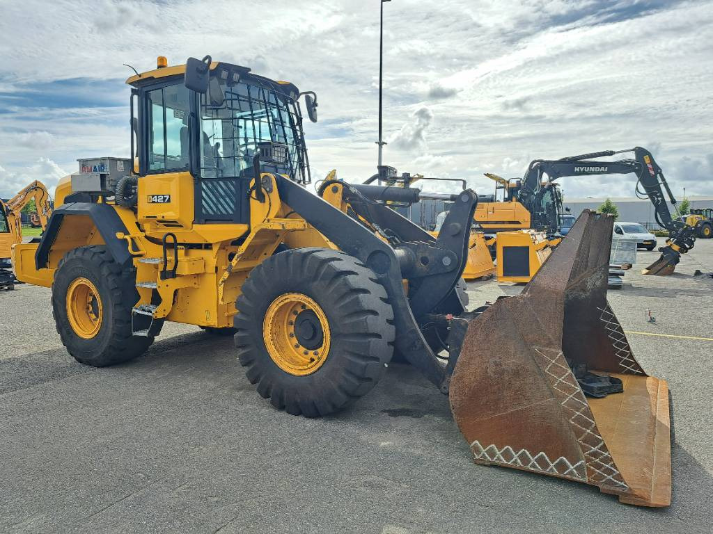 JCB 427 ZX - Utovarivač točkaš: slika 2 JCB 427 ZX - Utovarivač točkaš: slika 2
