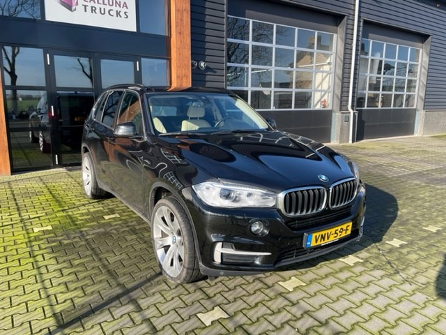 BMW X5 XDRIVE 30d - SUVSUV: slika 1 BMW X5 XDRIVE 30d - SUVSUV: slika 1
