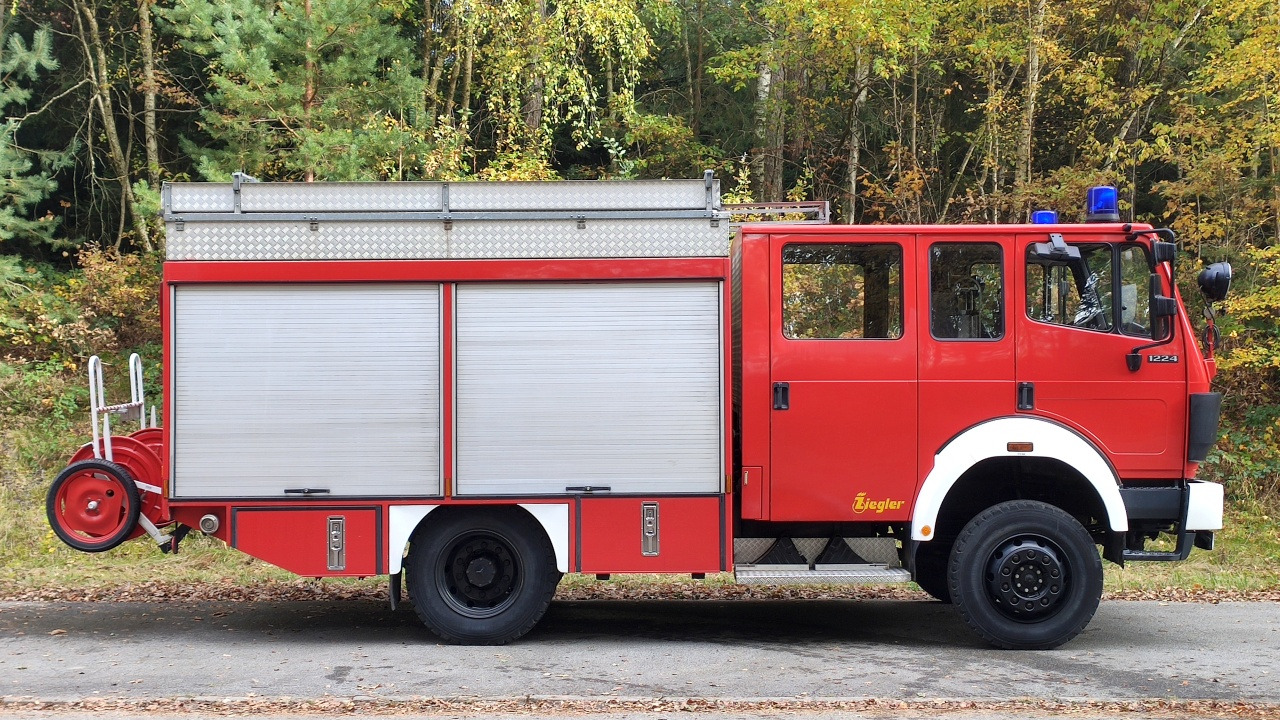 Mercedes-Benz 1224 AF - Kamion: slika 2 Mercedes-Benz 1224 AF - Kamion: slika 2