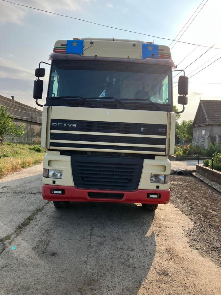 DAF XF 95 430 Platform - Kamion sa tovarnim sandukom: slika 1 DAF XF 95 430 Platform - Kamion sa tovarnim sandukom: slika 1