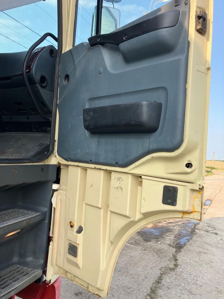 DAF XF 95 430 Platform - Kamion sa tovarnim sandukom: slika 3 DAF XF 95 430 Platform - Kamion sa tovarnim sandukom: slika 3