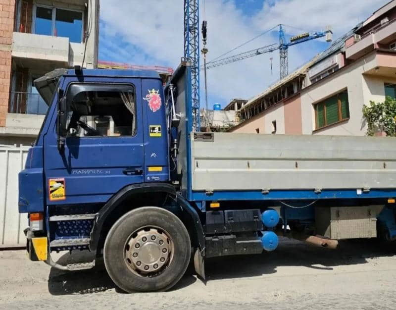 Scania 93 Carne - Kamion sa dizalicom: slika 3 Scania 93 Carne - Kamion sa dizalicom: slika 3