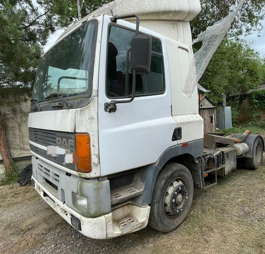 DAF CF 430 Tractor unit - Tegljač: slika 1 DAF CF 430 Tractor unit - Tegljač: slika 1