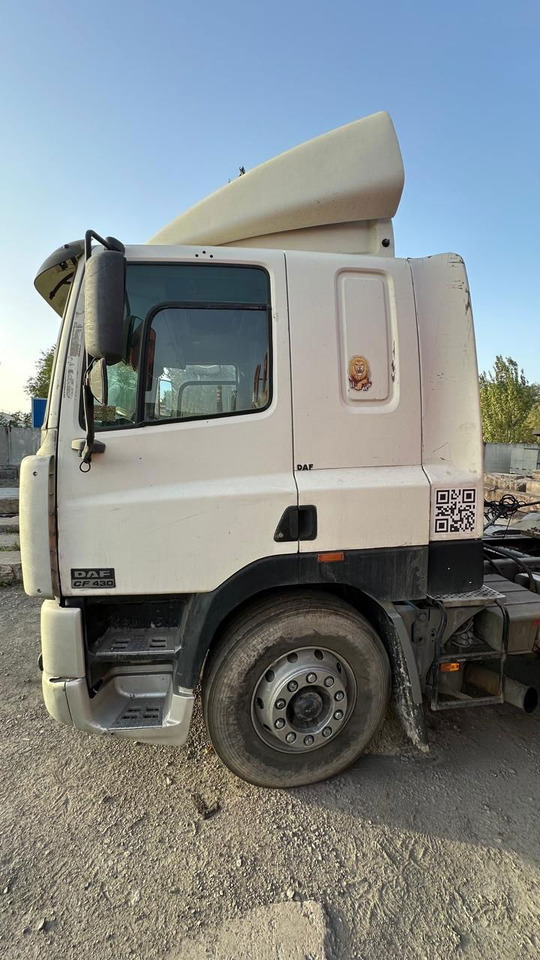 DAF CF 85.430 Tractor head - Tegljač: slika 3 DAF CF 85.430 Tractor head - Tegljač: slika 3