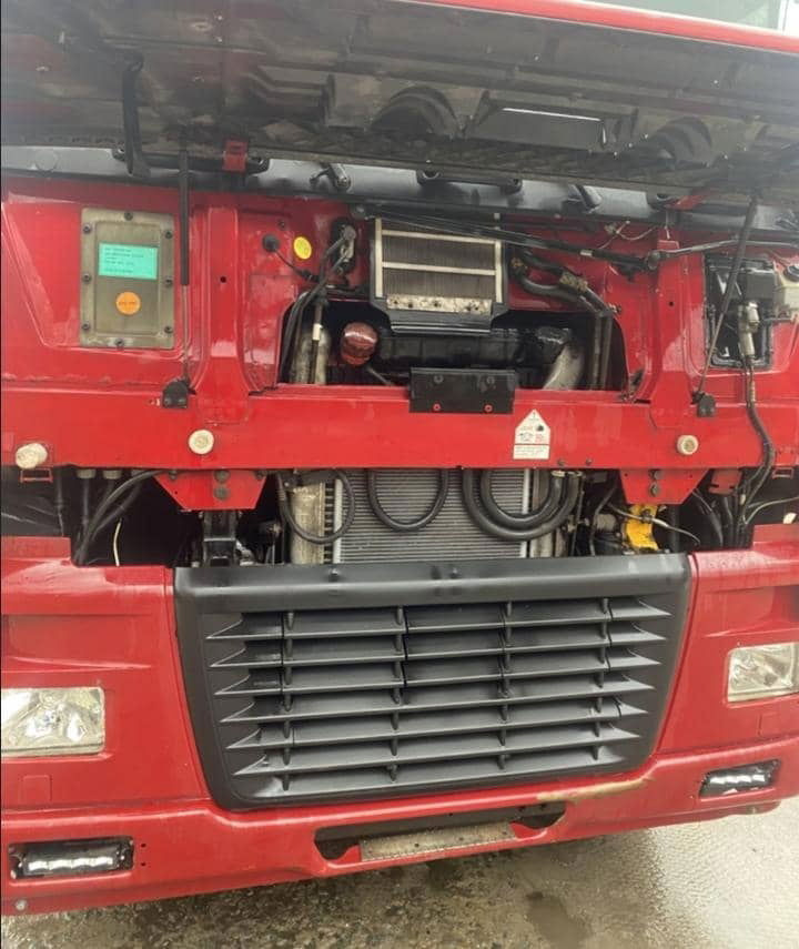 DAF XF 95.430 Tractor head 4x2 - Tegljač: slika 3 DAF XF 95.430 Tractor head 4x2 - Tegljač: slika 3