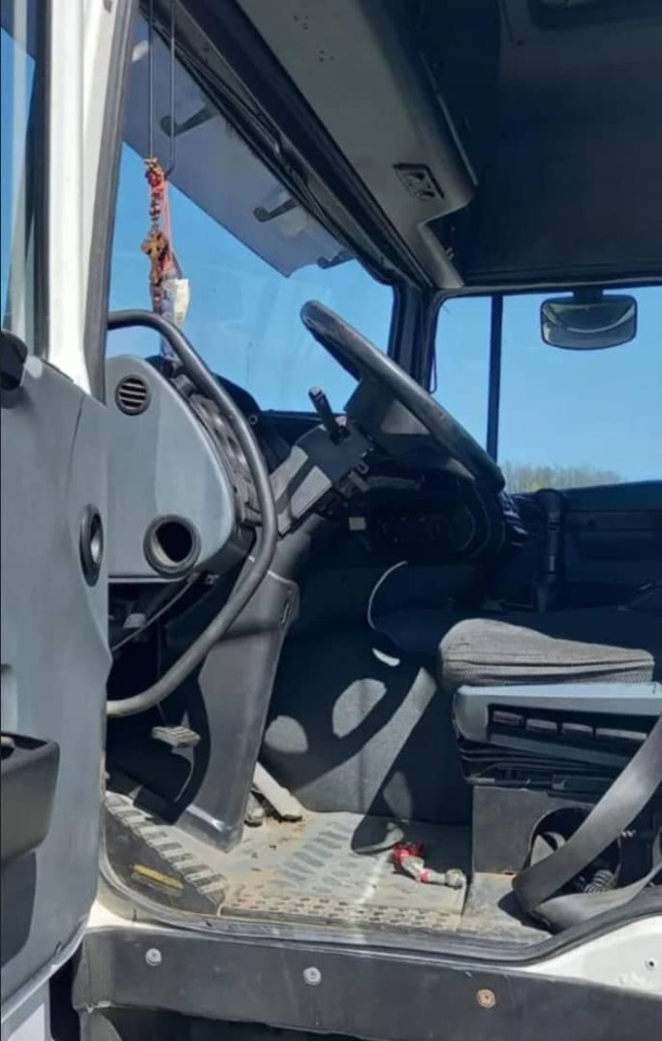 DAF XF 95 - Tegljač: slika 4 DAF XF 95 - Tegljač: slika 4