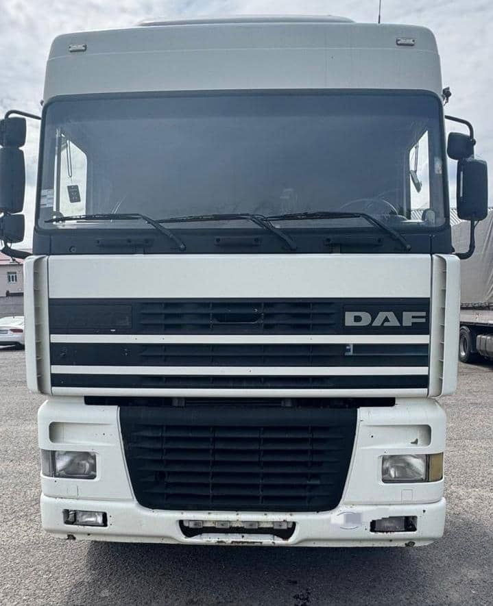 DAF XF 95 Tractor unit - Tegljač: slika 1 DAF XF 95 Tractor unit - Tegljač: slika 1