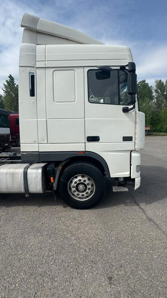 DAF XF 95 Tractor unit - Tegljač: slika 3 DAF XF 95 Tractor unit - Tegljač: slika 3