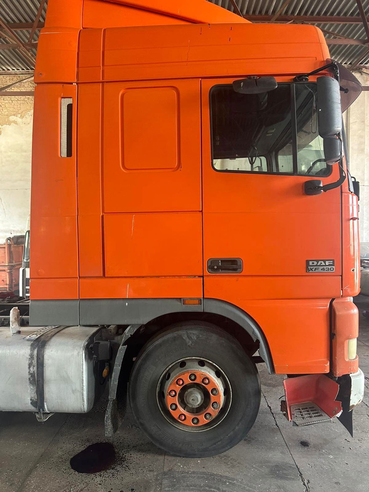 DAF XF 95 Tractor unit - Tegljač: slika 3 DAF XF 95 Tractor unit - Tegljač: slika 3