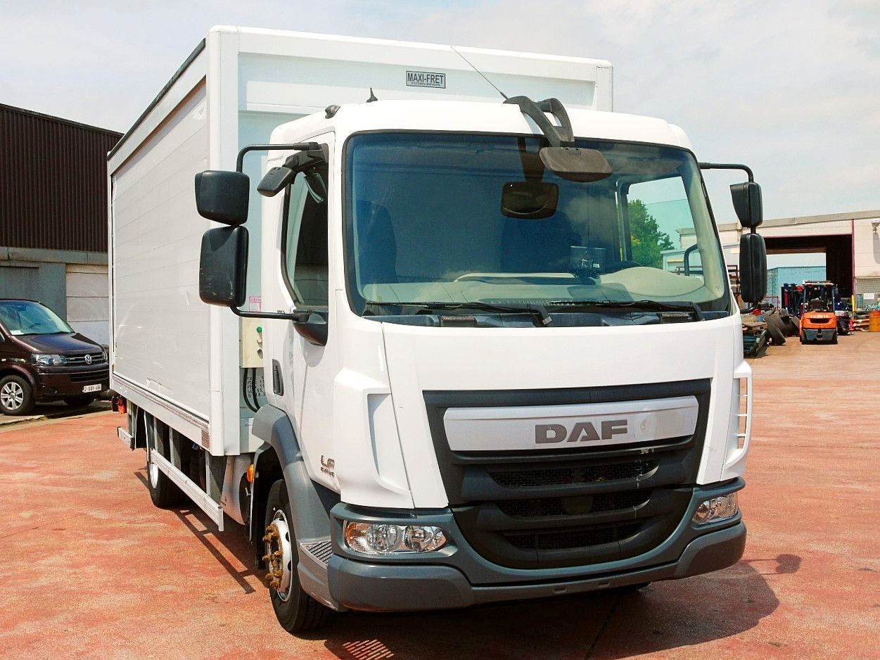 DAF LF 180 12 GETRANKENWAGEN LBW LUFT - Kamion za prevoz boca: slika 1 DAF LF 180 12 GETRANKENWAGEN LBW LUFT - Kamion za prevoz boca: slika 1